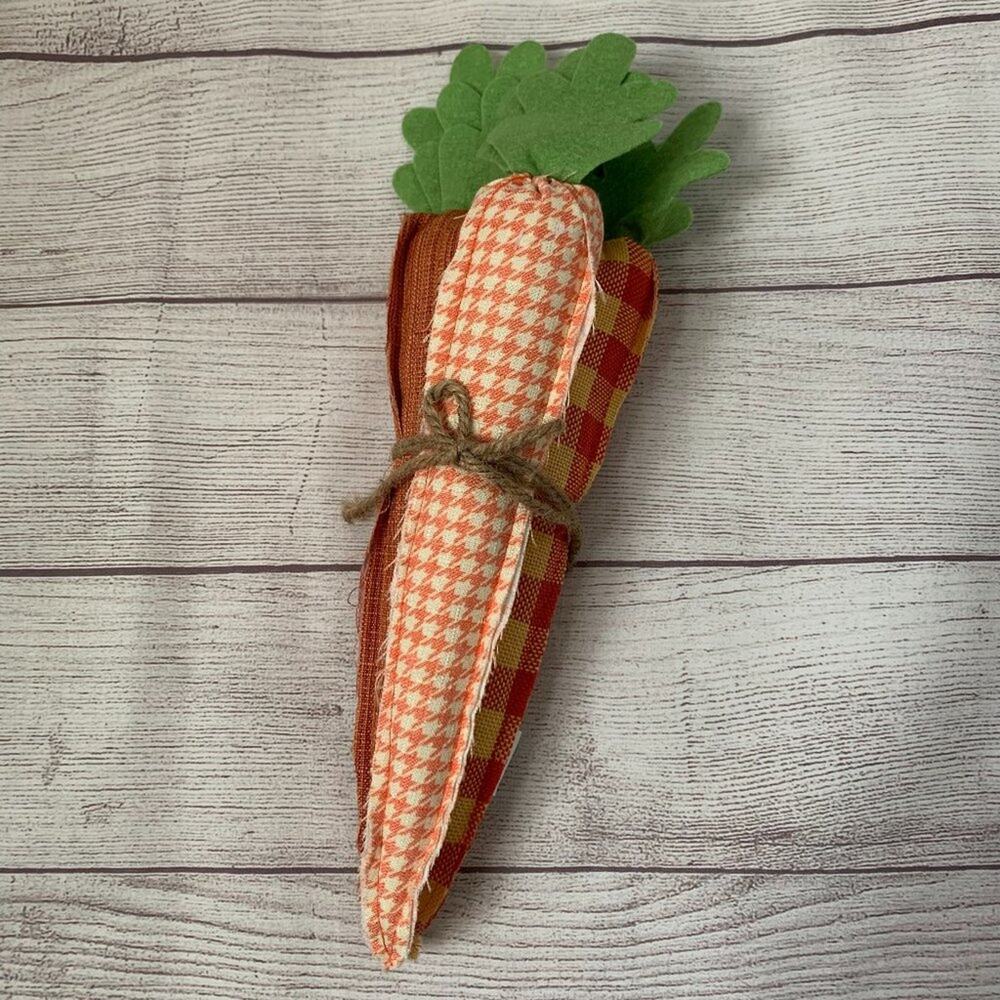 House & Garden Patterned Fabric Carrot Bundle Set of 3 Easter Jute Bow 14"